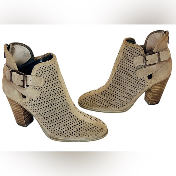 VINCE CAMUTO Palmina Perforated Suede Ankle Boots Booties Tan / Shady Grey Sz 6 - Picture 5 of 10